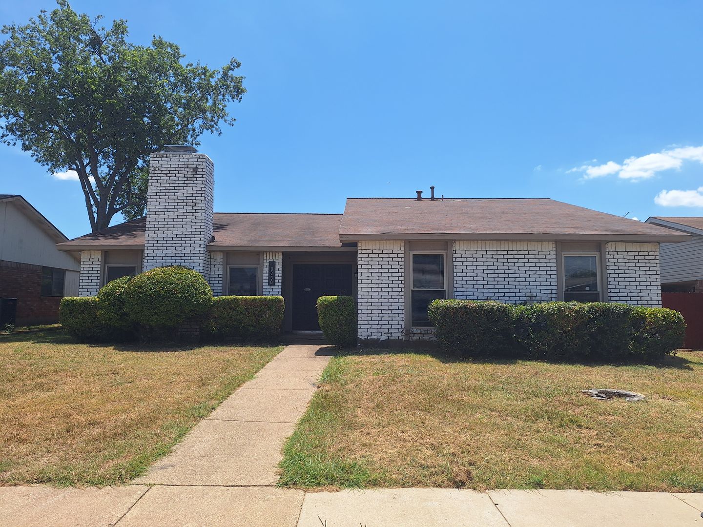 Dallas House: 10238 White Elm Rd