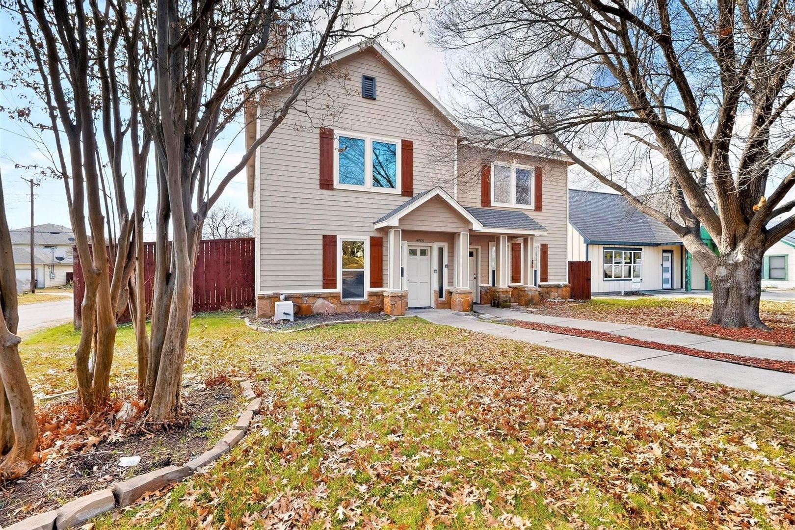 Fort Worth Apartment: 4801-4803 Birchman Avenue