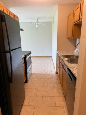 806 W. COUNTY RD. D #130 – photo 1