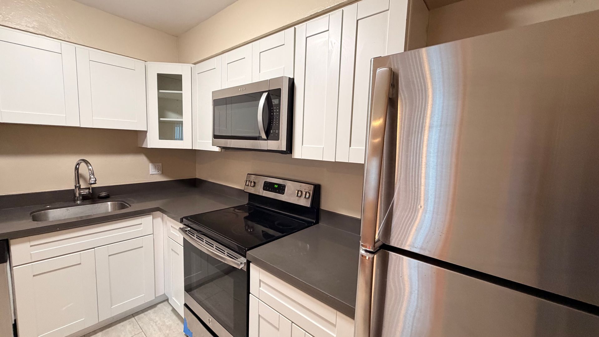 Mountain View Apartment: 1911 California Street