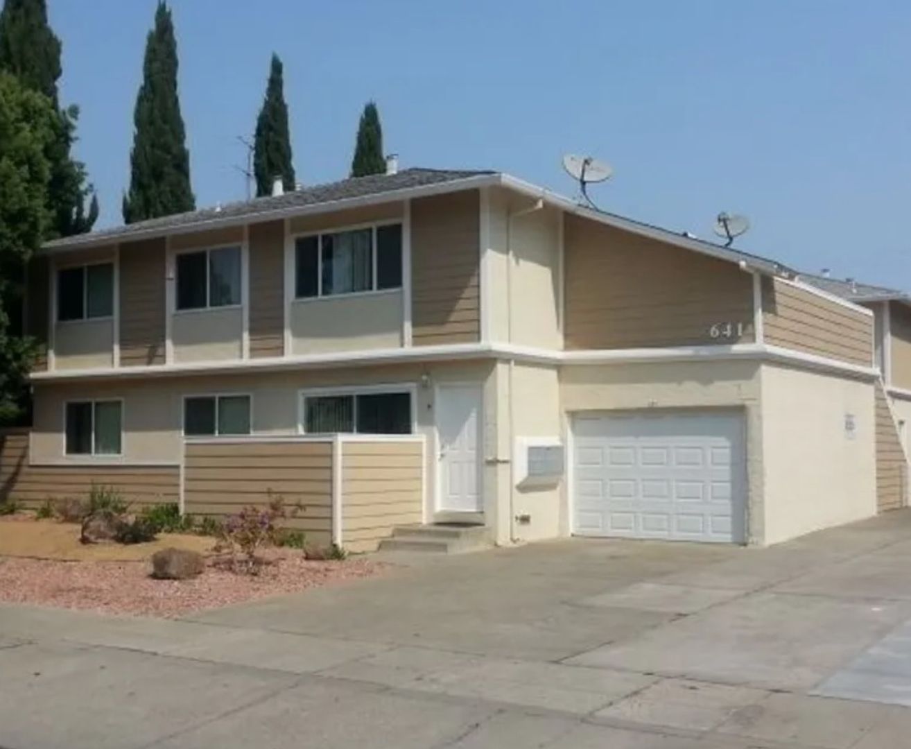 Sunnyvale Apartment: 641 Kirkland Drive