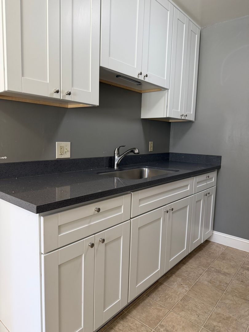 Sunnyvale Apartment: 641 Kirkland Drive