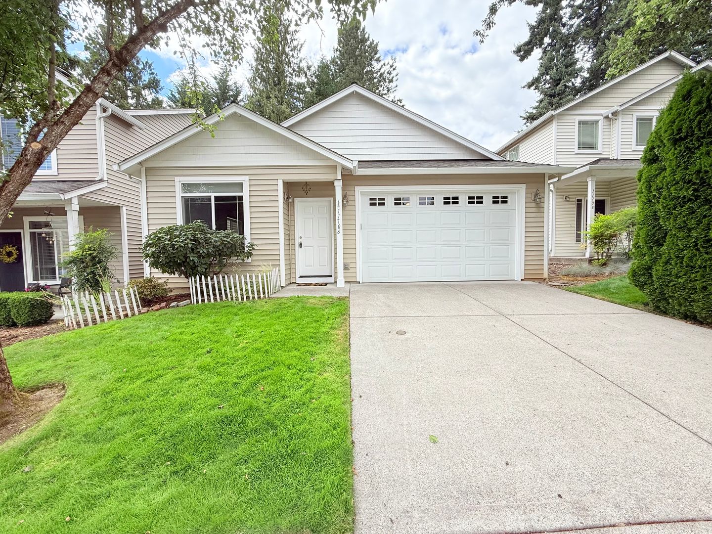 Vancouver House: 11706 NW 28th Ave