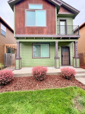 Beautiful 3 bedroom 2.5 bathroom home-Vancouver School District – photo 1