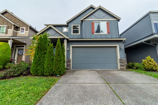 Beautiful large 3 bedroom 2.5 bath home-Located in the Vancouver School District – photo 1