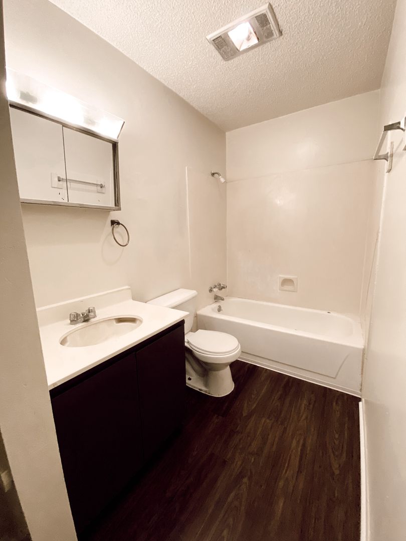 Baton Rouge Apartment: 2059 Mariner Dr