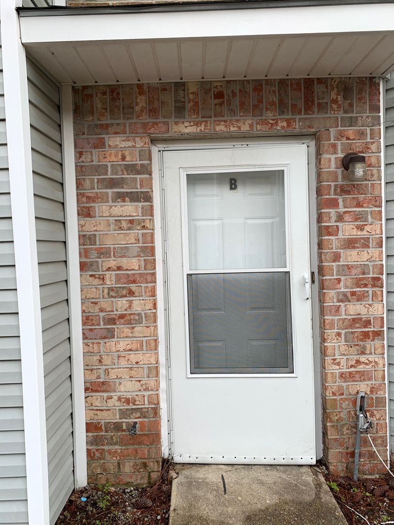 Baton Rouge Apartment: 3023 Toulon Dr