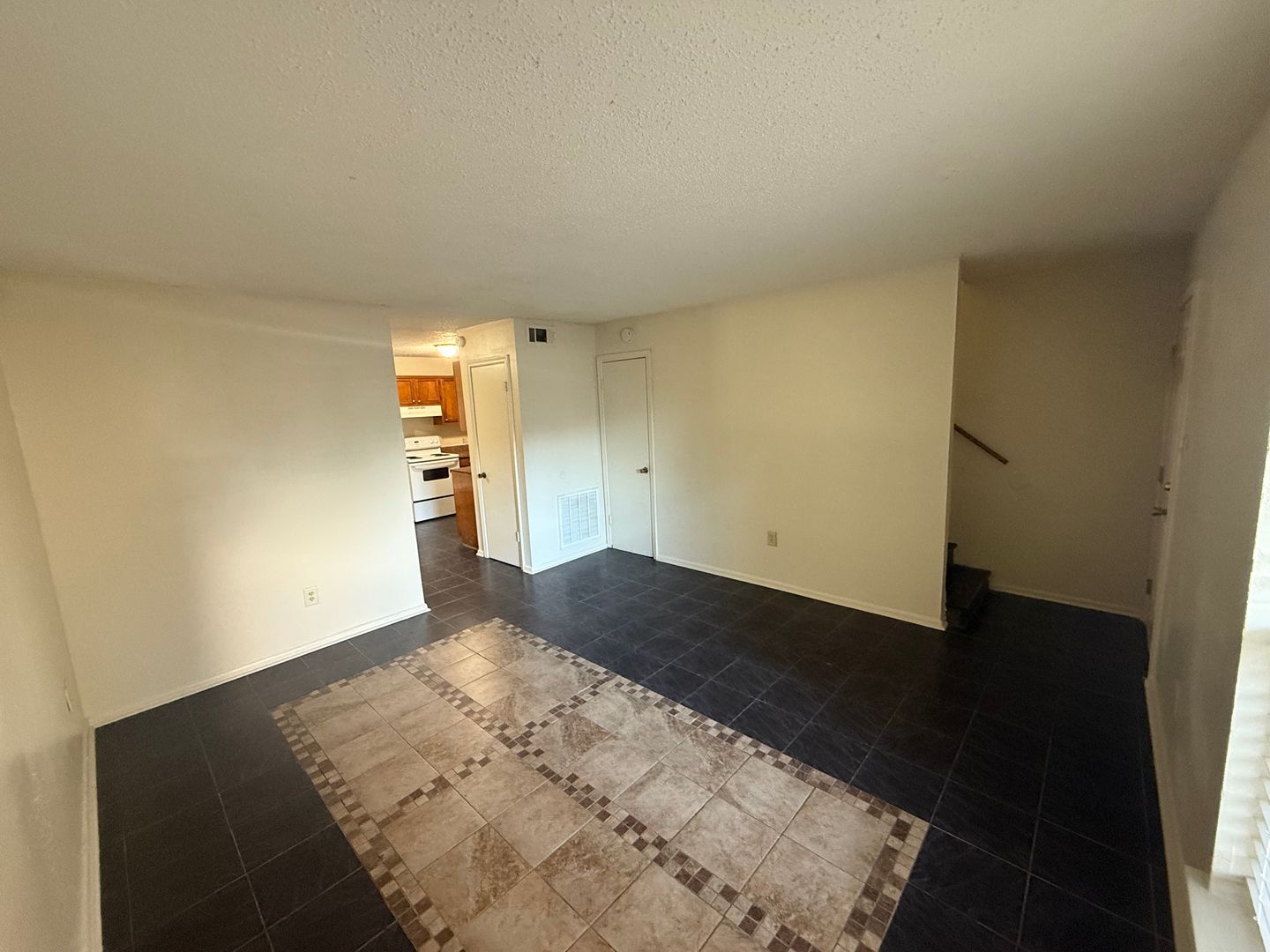 Baton Rouge Apartment: 1408 Jade Ave