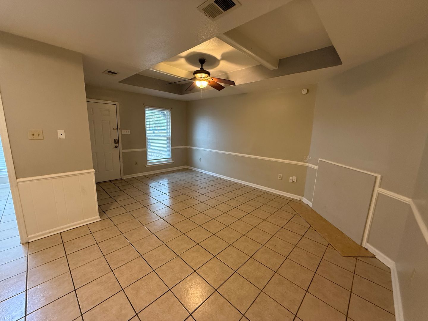 Baton Rouge Apartment: 1950-52 Helm Dr