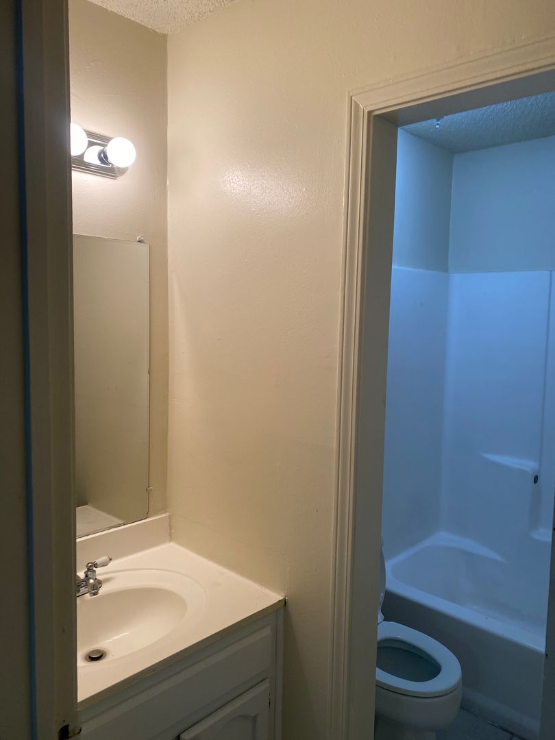 Baton Rouge Apartment: 9112 GSRI AVE