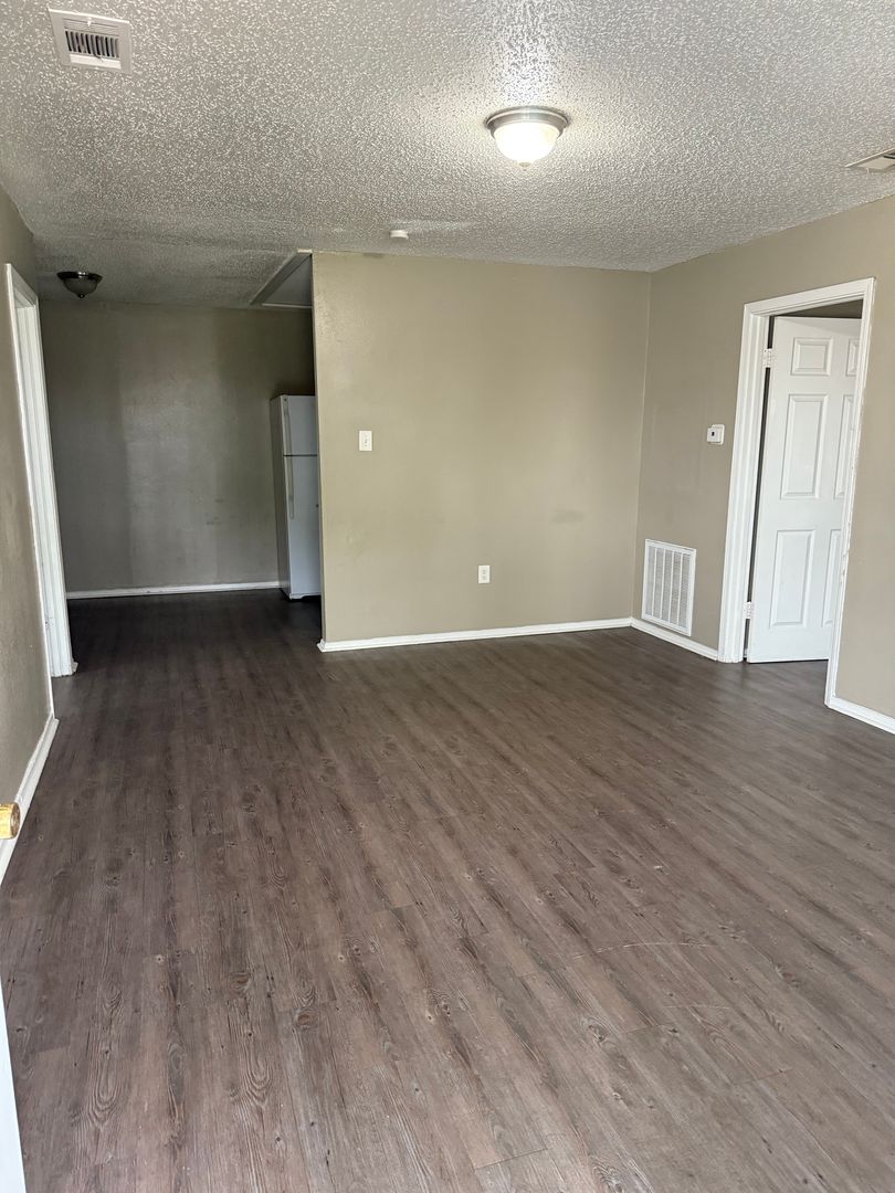 Baton Rouge Apartment: 8255 Ned Ave