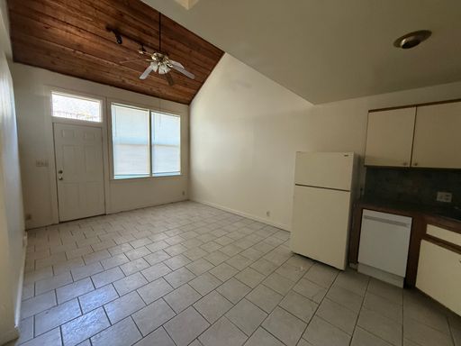Great Move in Studio. Ready to be your new Home at an affordable price and great location. – photo 1