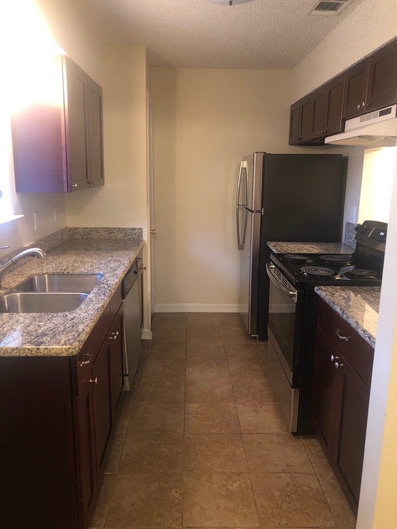 Baton Rouge Apartment: Blvd De Province