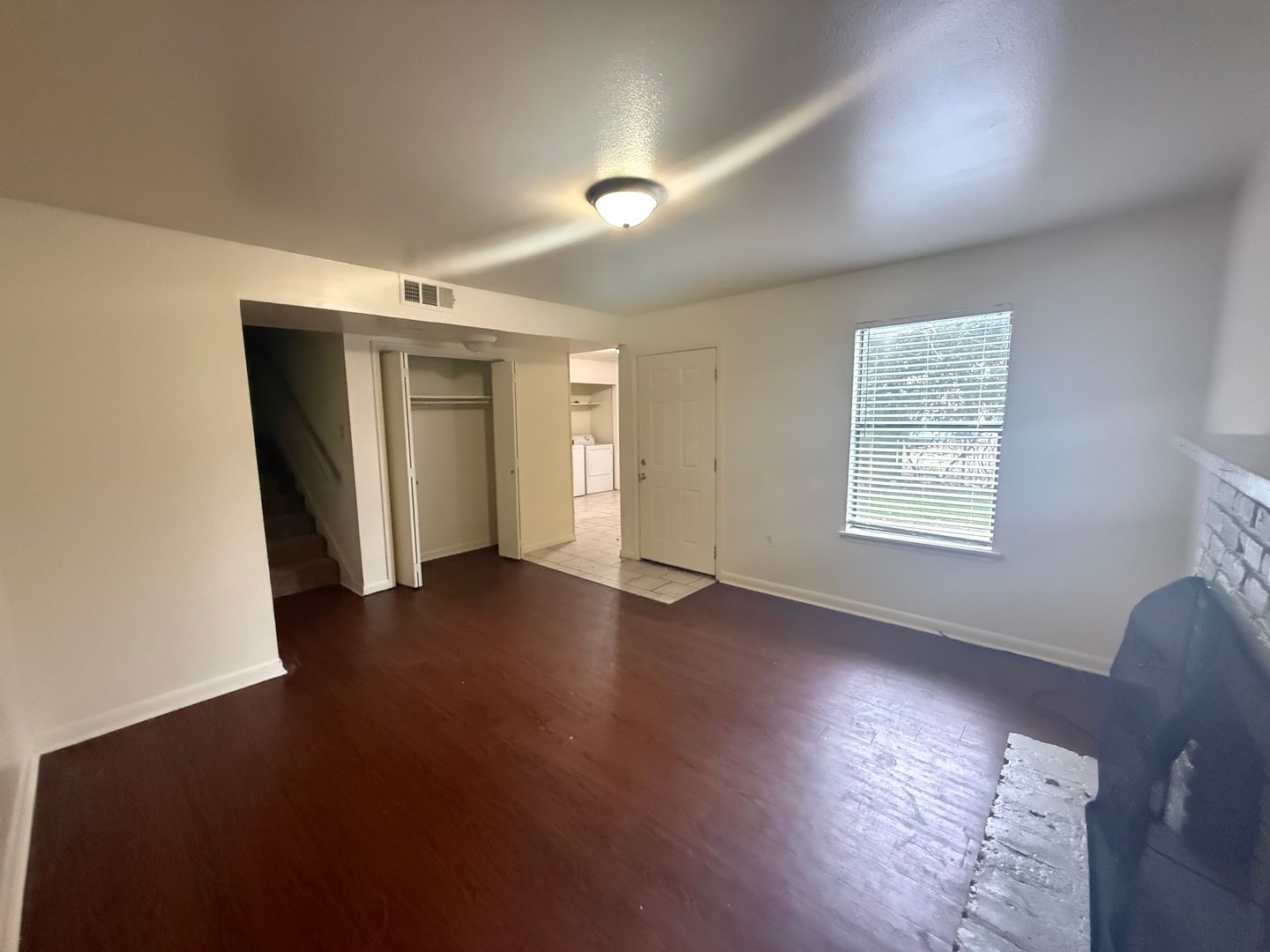 BATON ROUGE Apartment: 8336 BAYOU FOUNTAIN AVE.