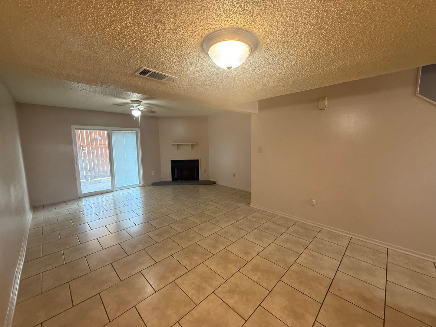 Baton Rouge Townhome: 8911-8921 GSRI Ave