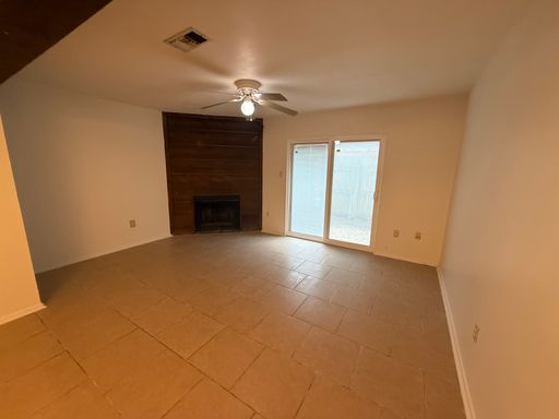 2BD 2.5BA TOWNHOUSE – photo 1