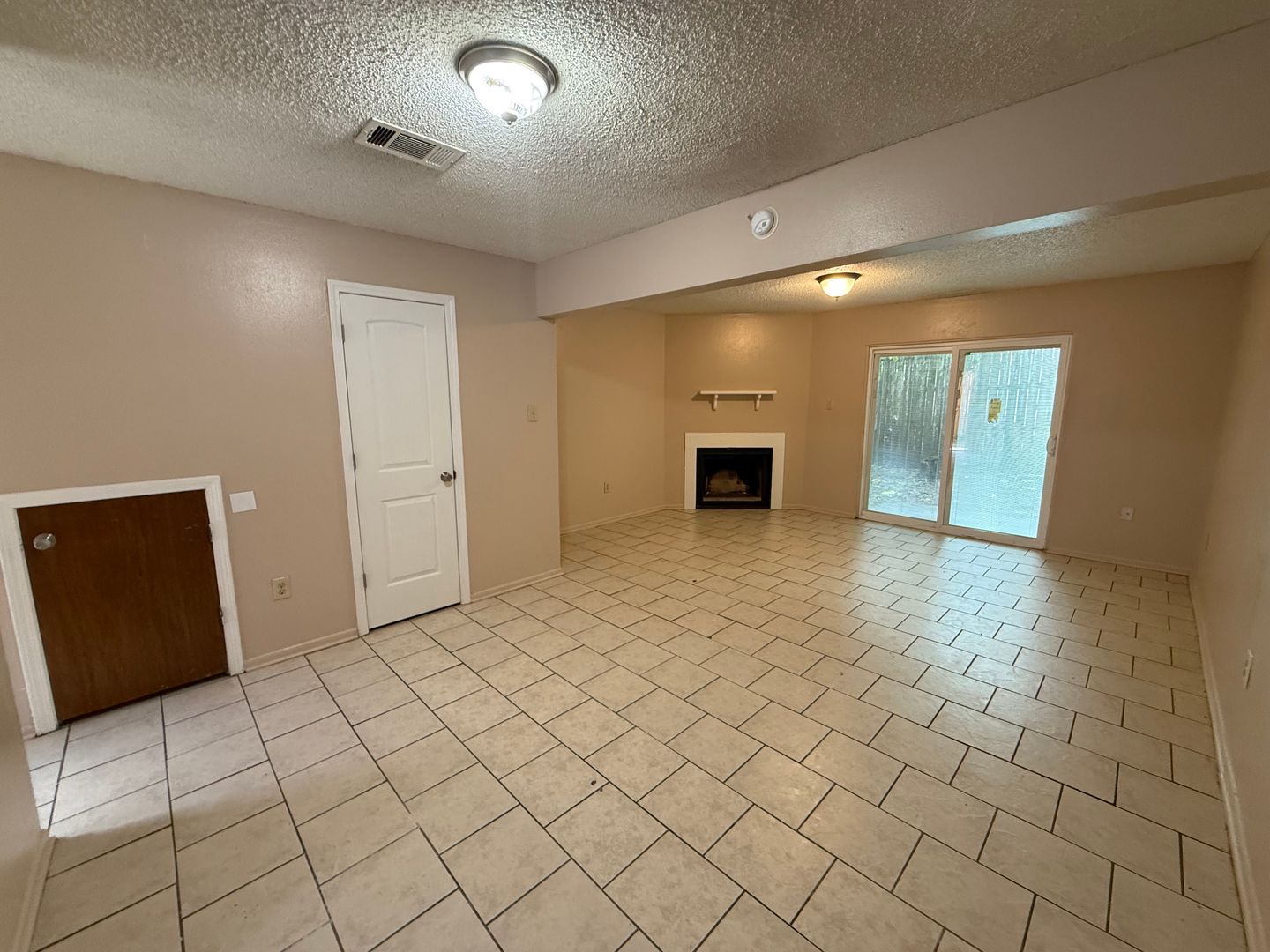 Baton Rouge Apartment: 8845 GSRI AVE