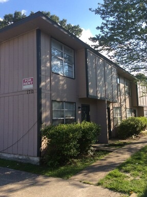 BATON ROUGE Apartment: 1710 BLVD DE PROVINCE