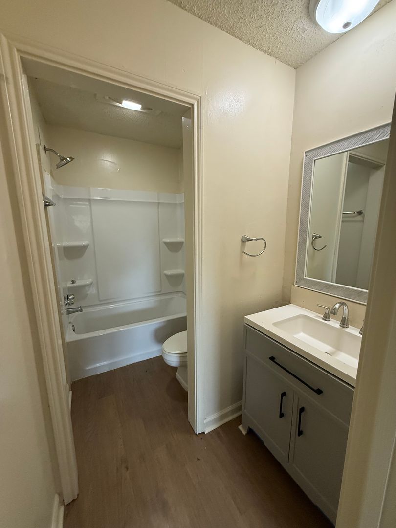 Baton Rouge Apartment: 1346 Jade Ave