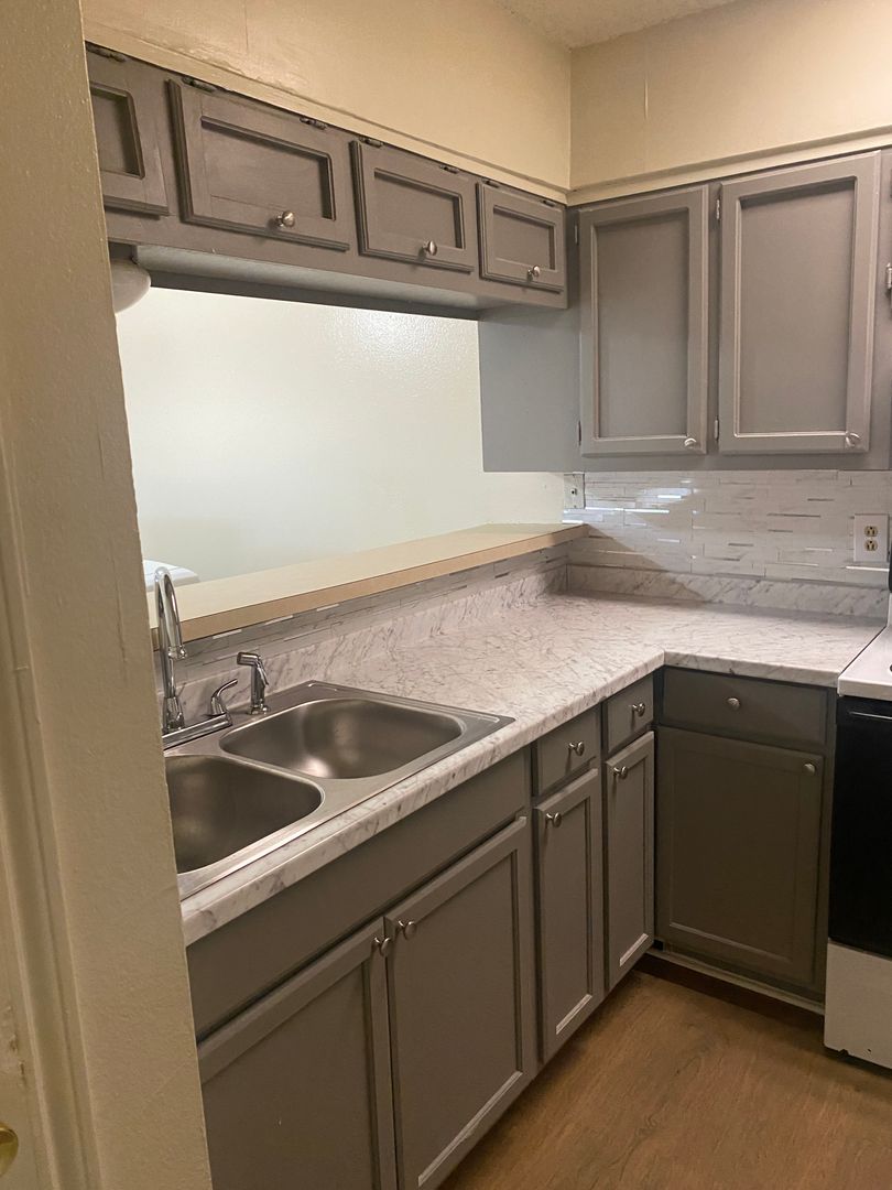 Baton Rouge Apartment: 1346 Jade Ave