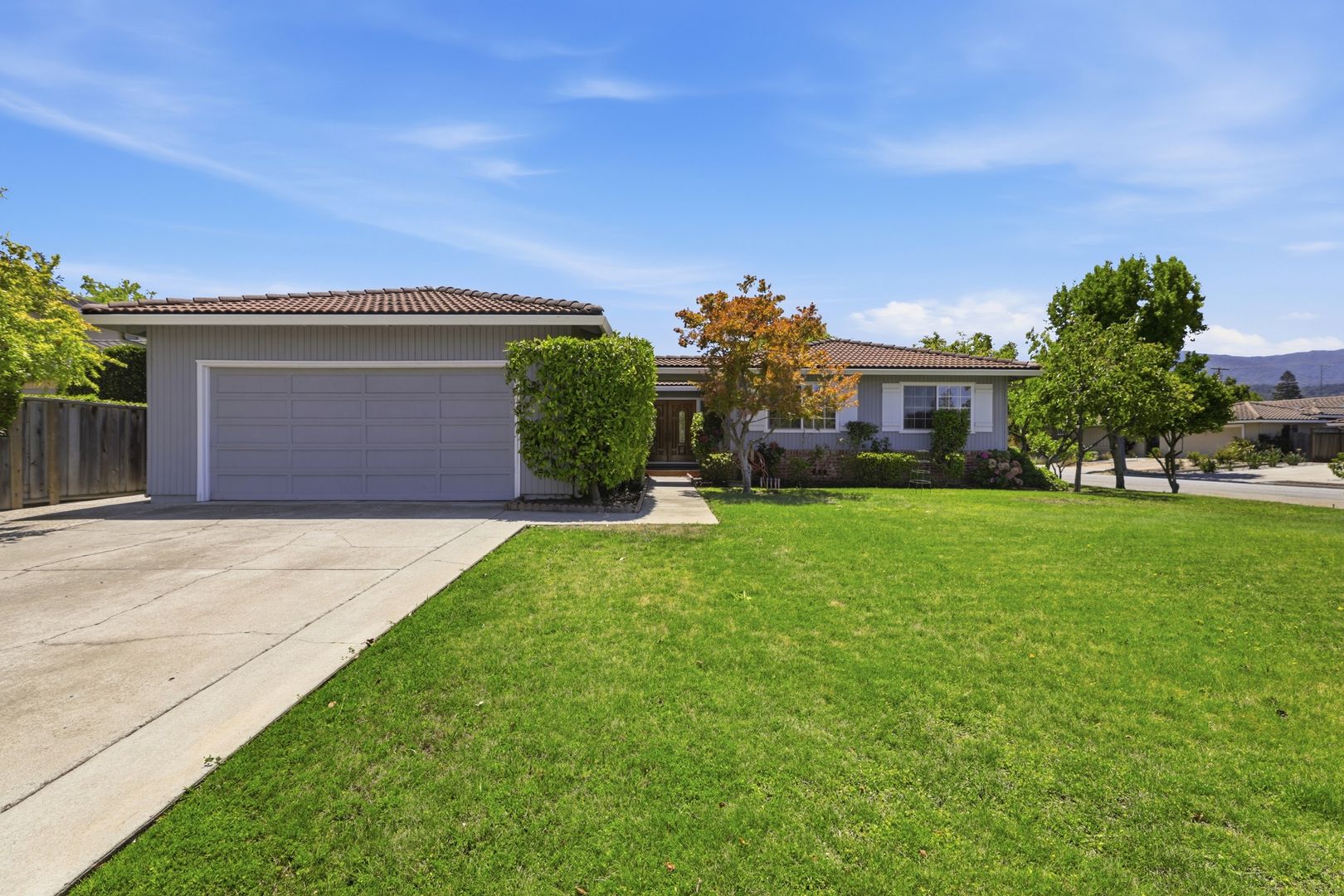 San Jose House: 6573 Mount Wellington Dr