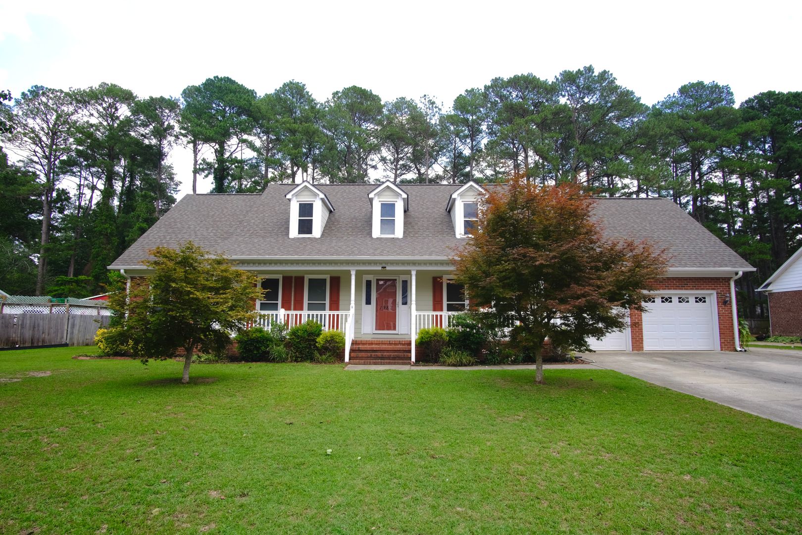 Fayetteville House: 1978 Penrose Dr.