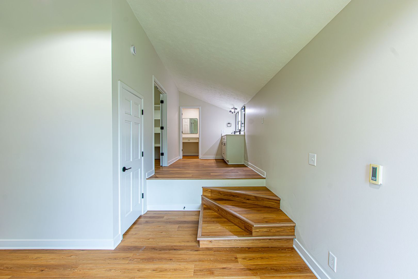 722 S 153rd Circle 26 of 42