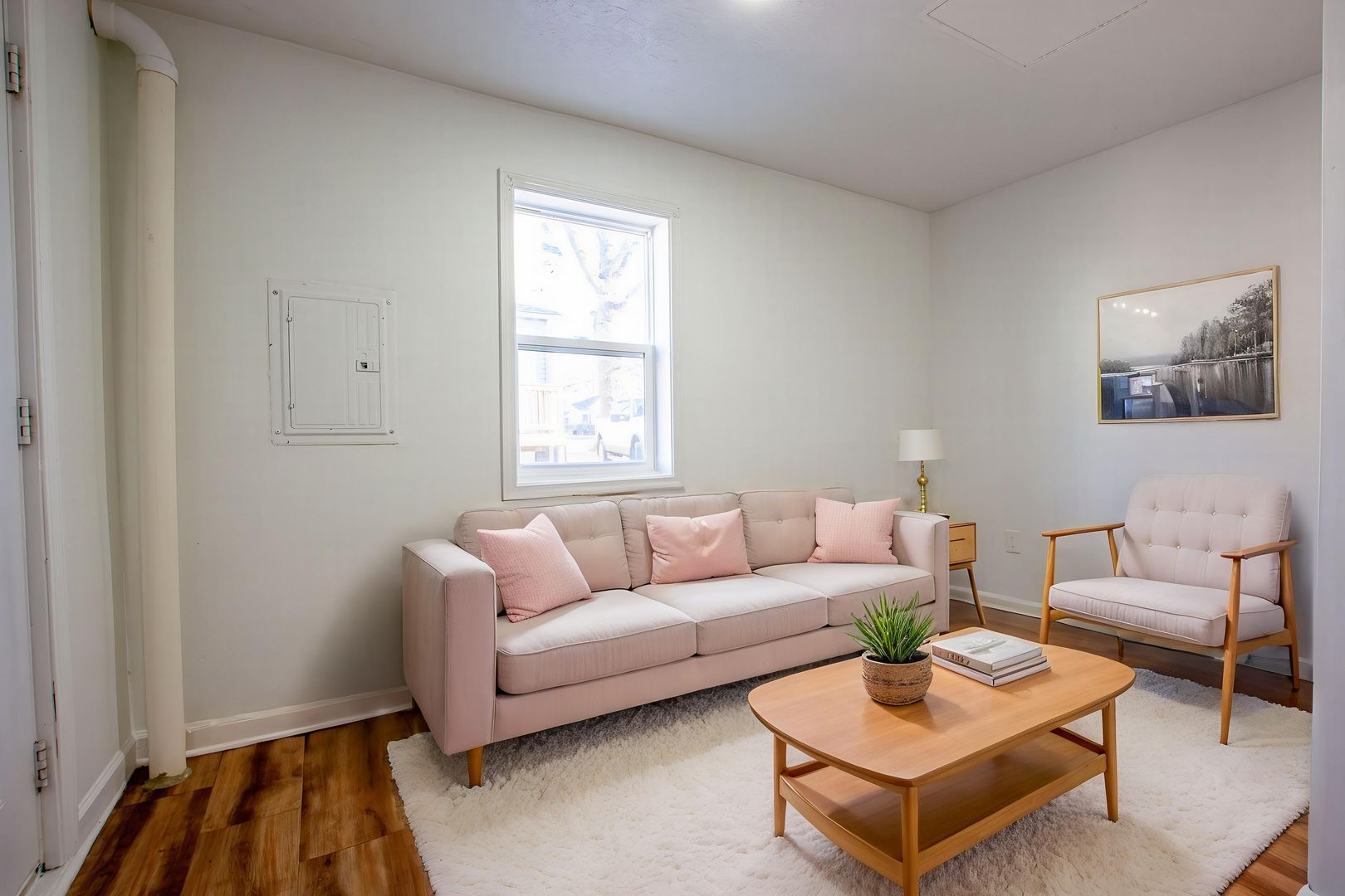 Omaha Apartment: 2415 E Street