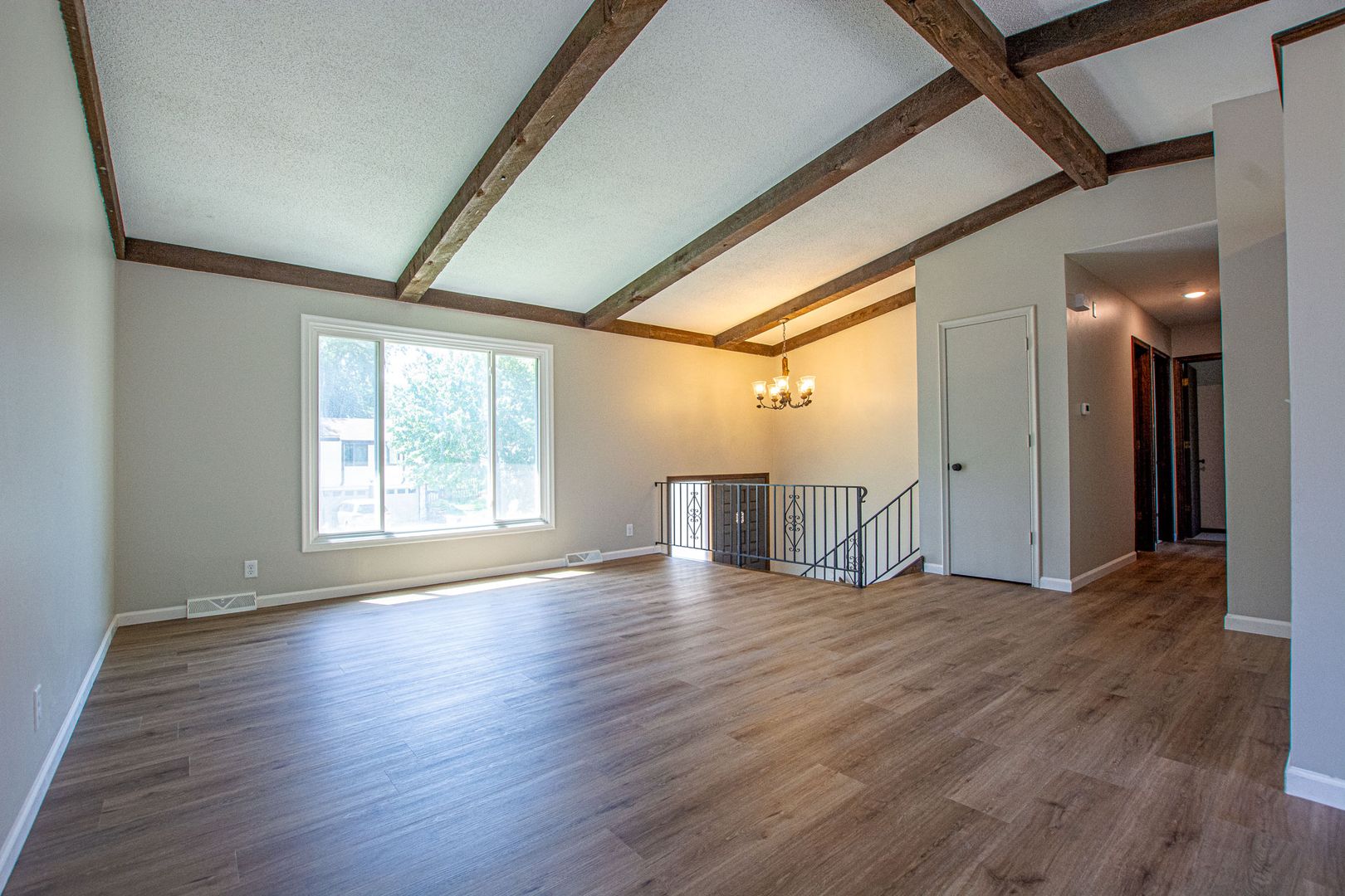 Omaha House: 14440 Weir Circle