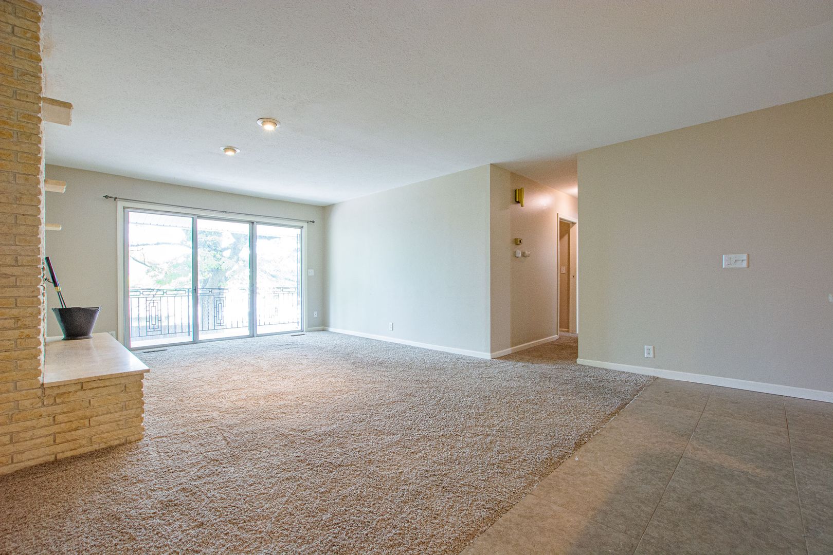 Omaha Apartment: 11806-11808 William Street