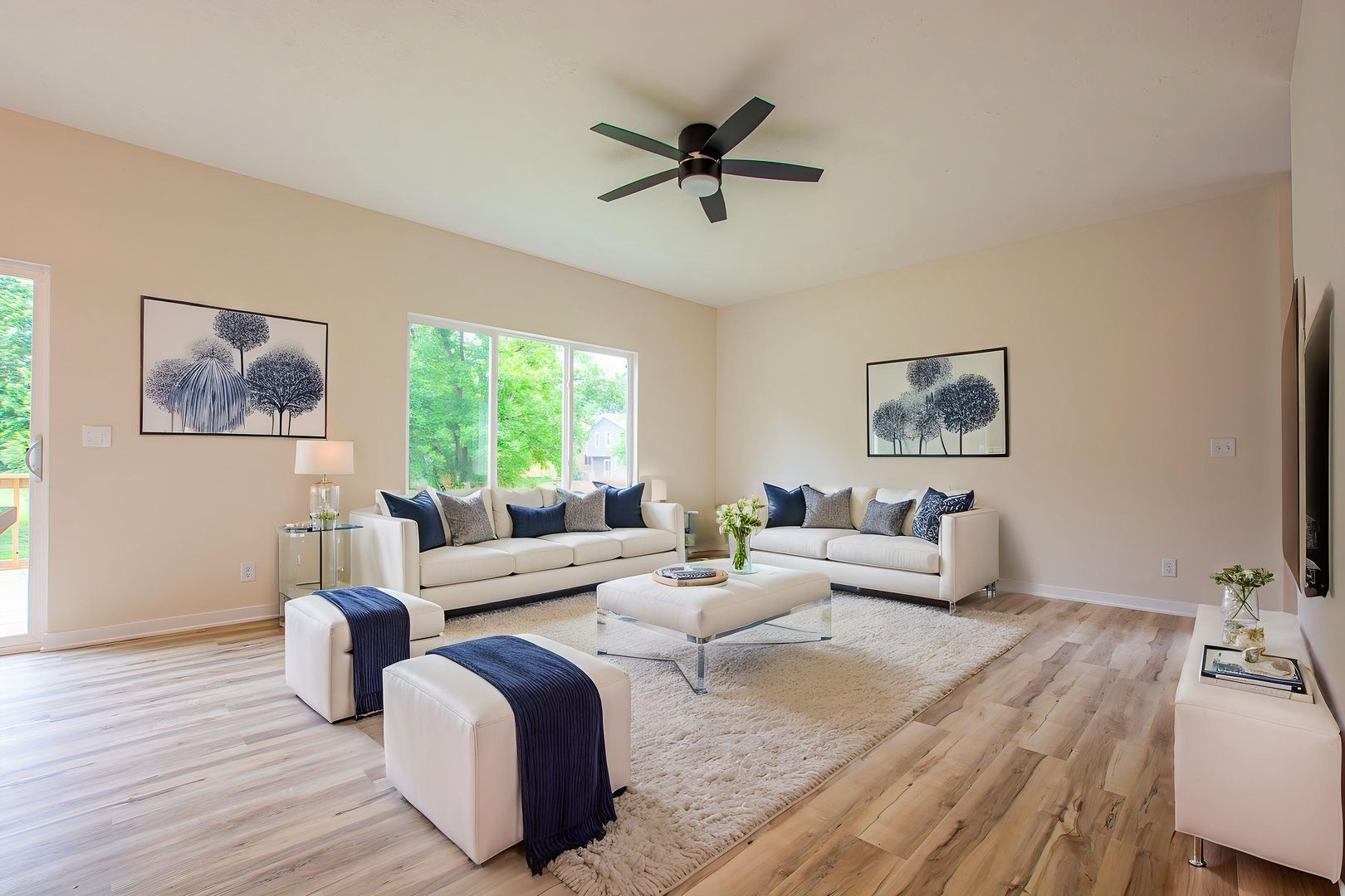 Omaha Apartment: 7118 North 79th Court