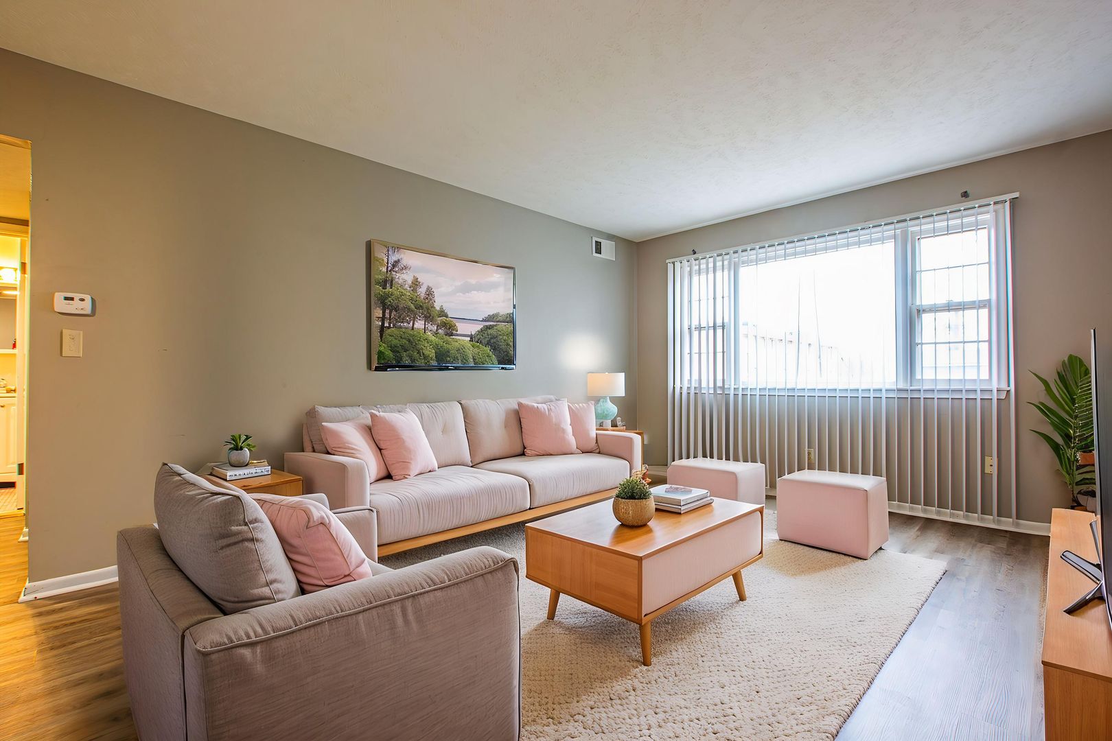 Omaha Apartment: Kelli Gene Apartments, 1308 North 40th Street