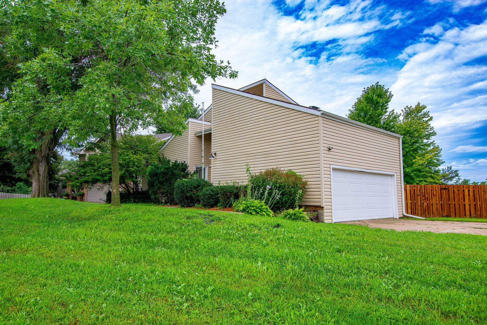 722 S 153rd Circle 41 of 42