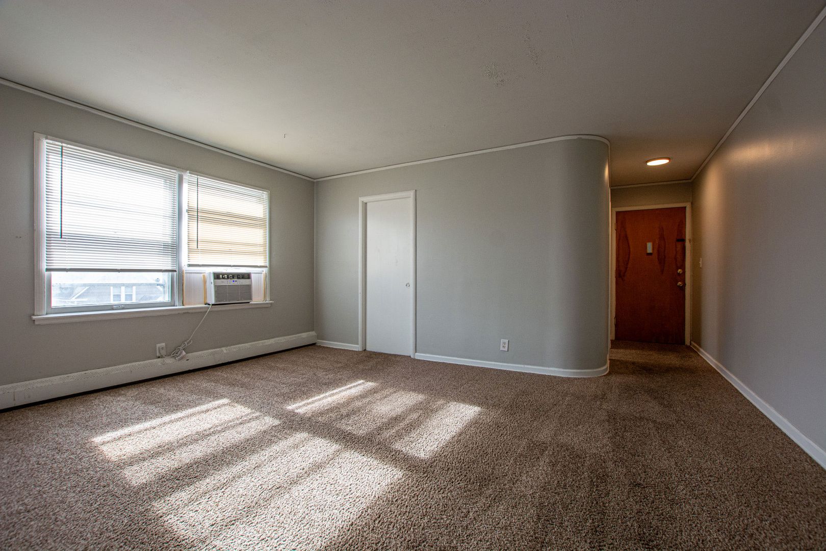 Omaha Apartment: 4910 Capitol Avenue