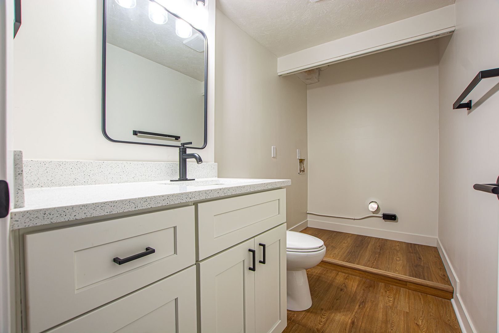 722 S 153rd Circle 15 of 42
