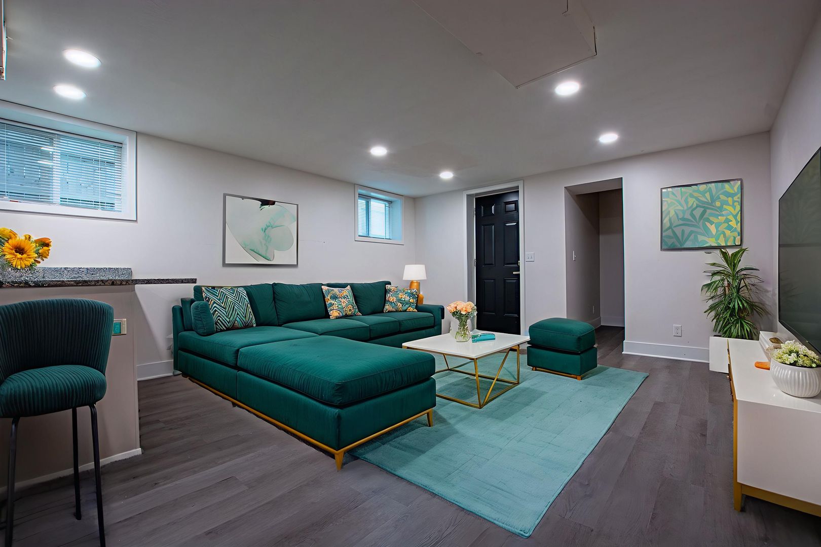Omaha Apartment: 116-118 N 32nd Avenue