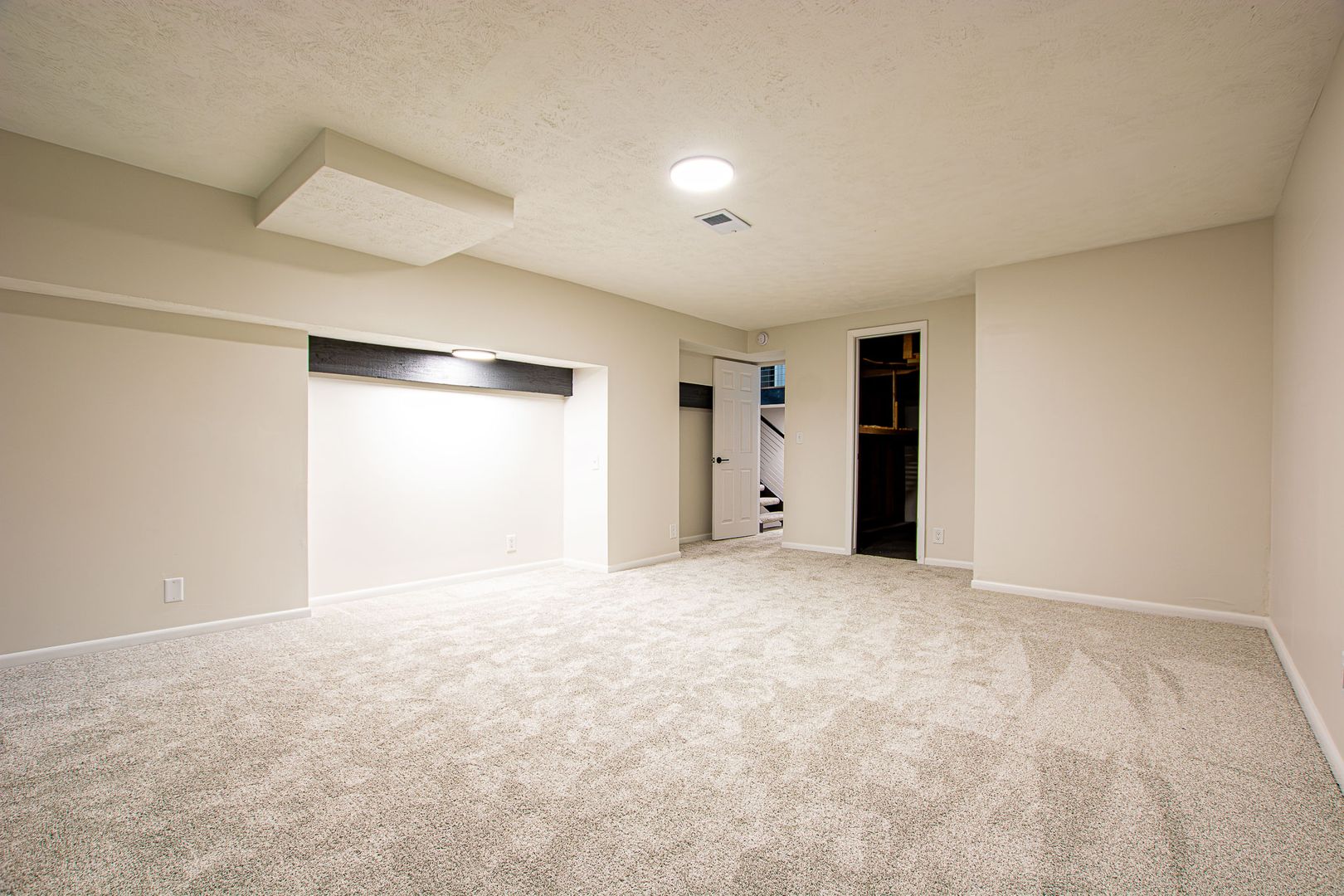 722 S 153rd Circle 18 of 42