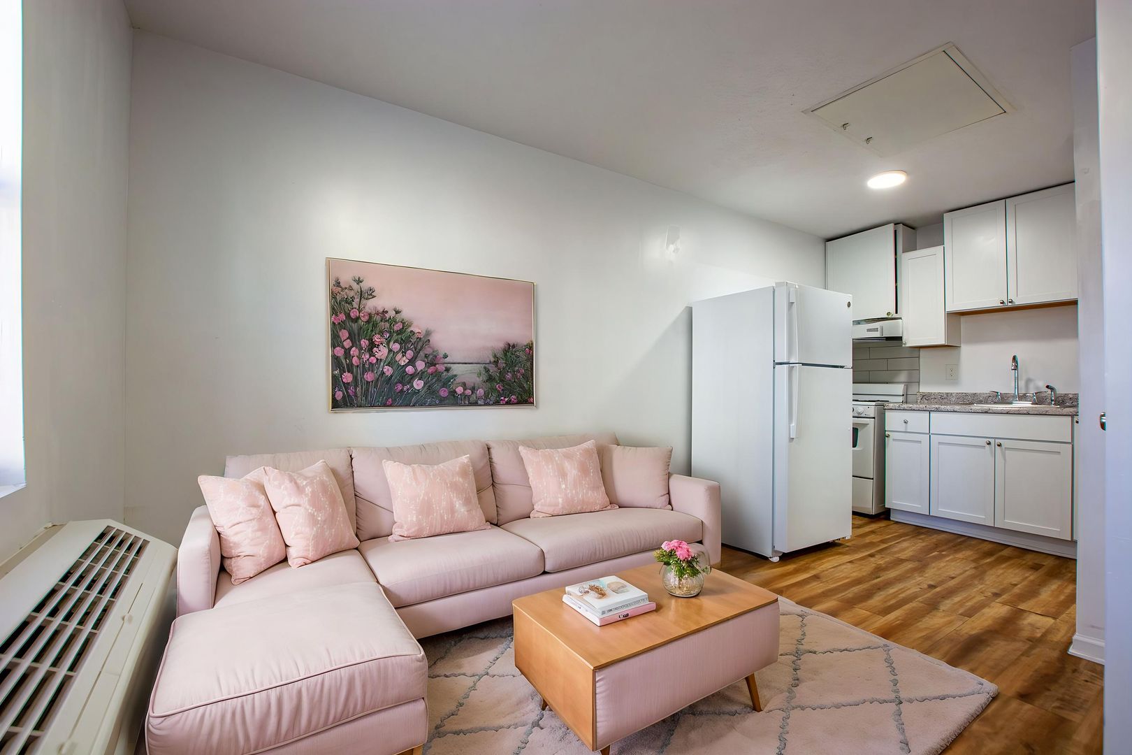 Omaha Apartment: 2415 E Street