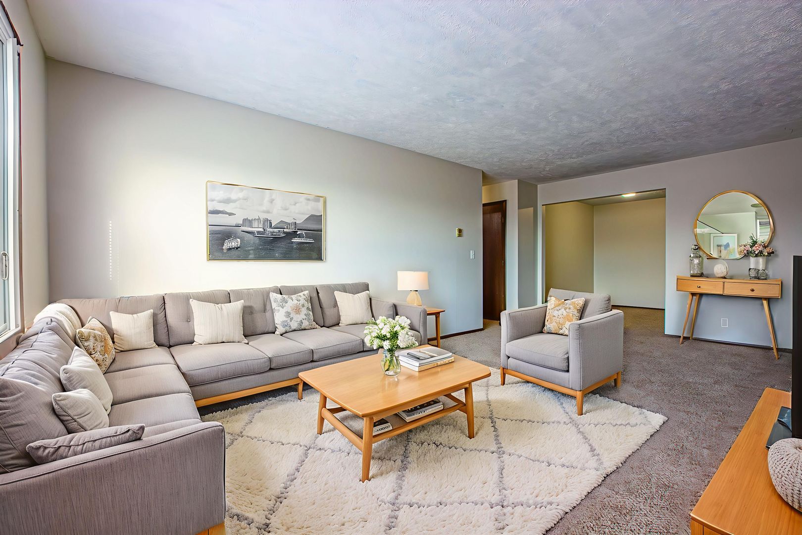 Oakland Apartment: 122 Glass Street