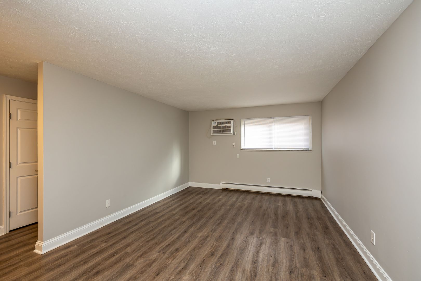 Berea Apartment: 76 West Bagley Rd
