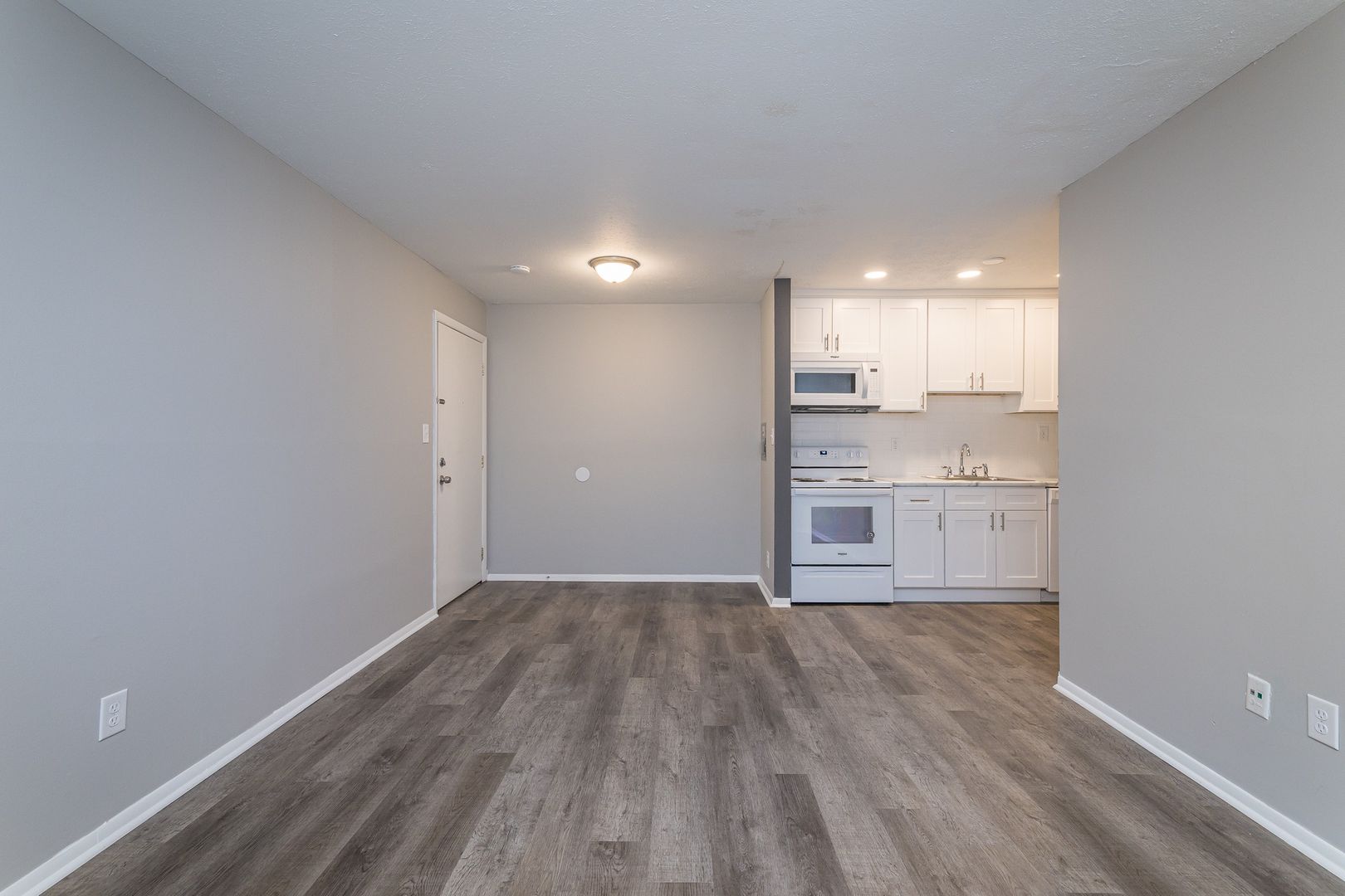 Lakewood Apartment: 13509-13511 Detroit Ave