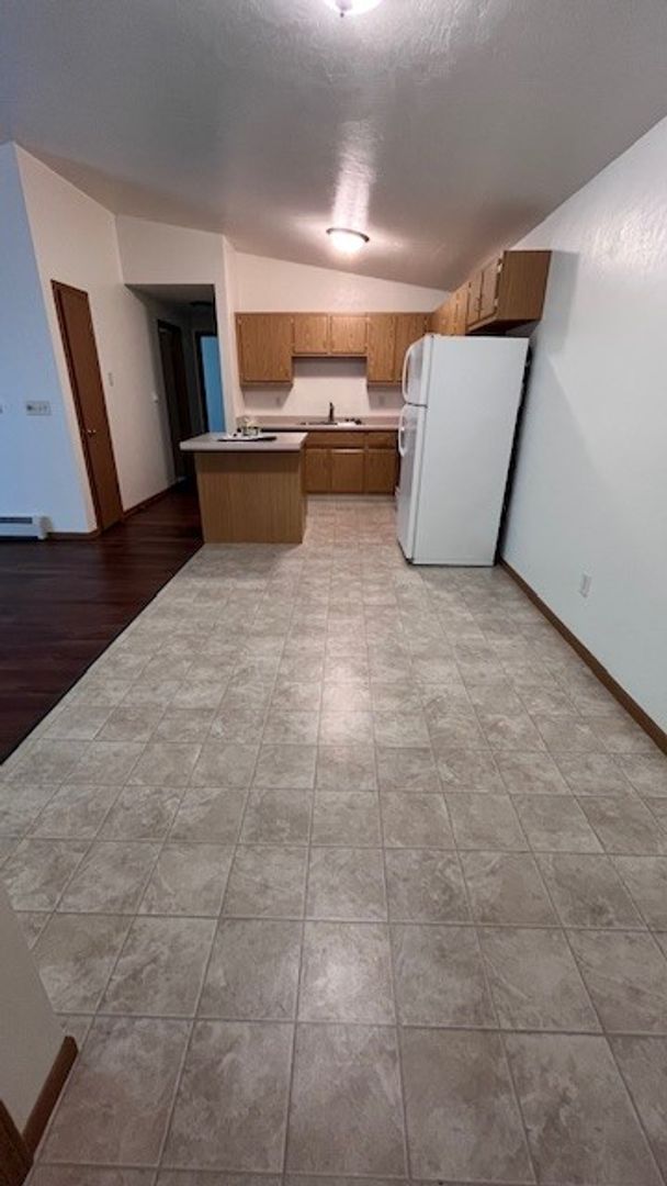 Neenah Apartment: 1810-1850 County Rd II