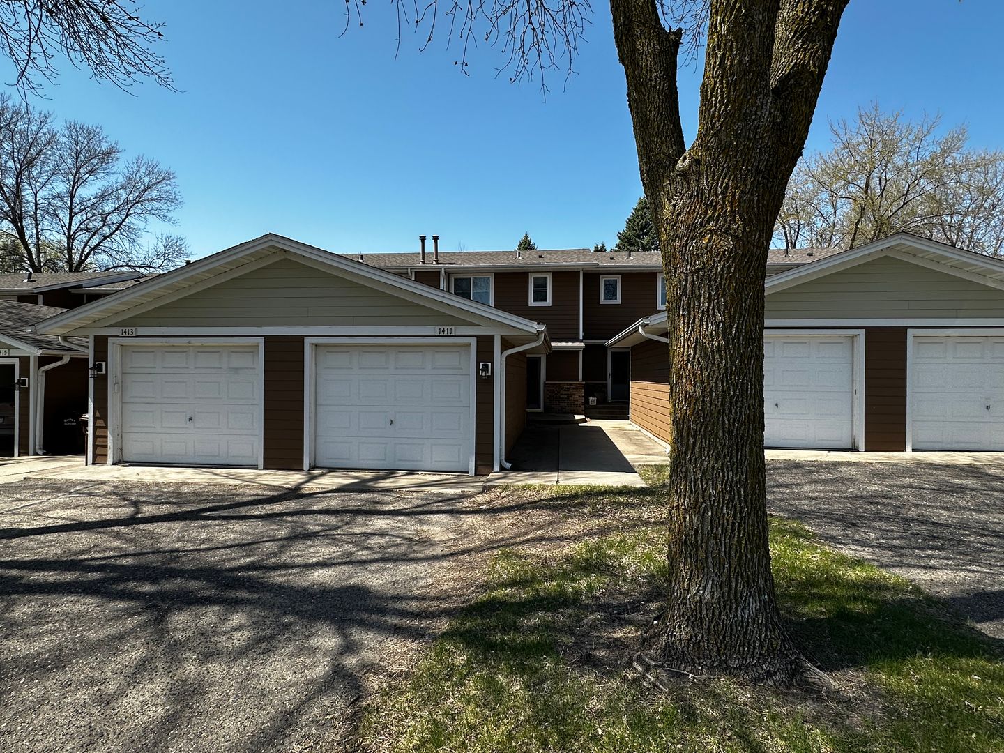 Buffalo Townhome: 1411 2nd Ave. S.