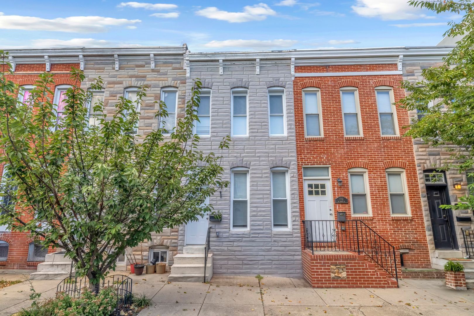 Baltimore House: 774 W Cross St