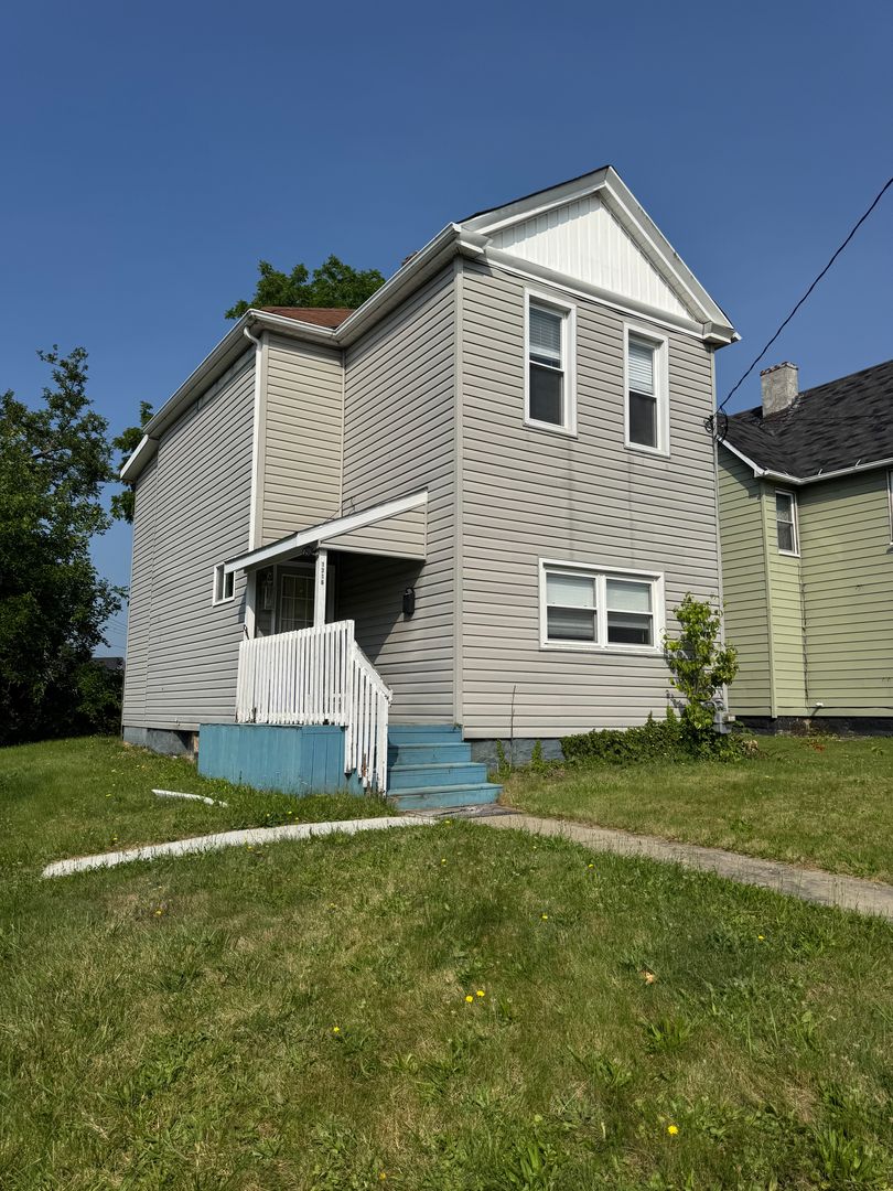 New Castle House: 1316 Huron Ave