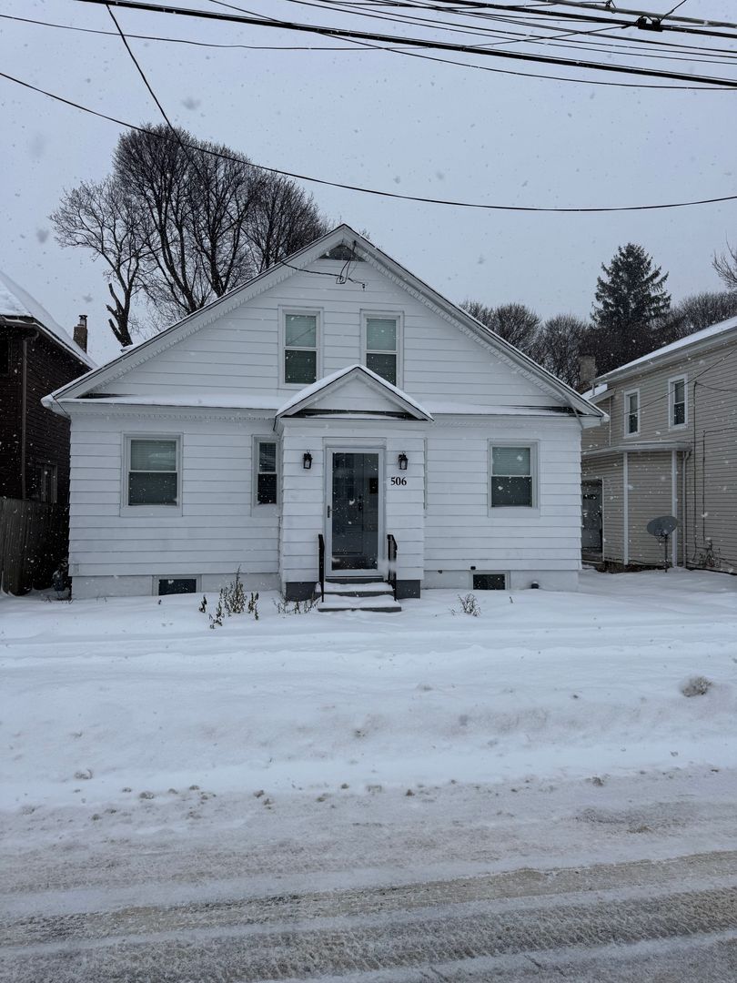 Erie House: 506 East 25th first floor