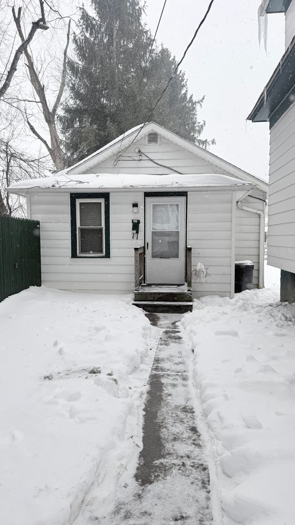 New Castle House: 907 R Franklin Ave