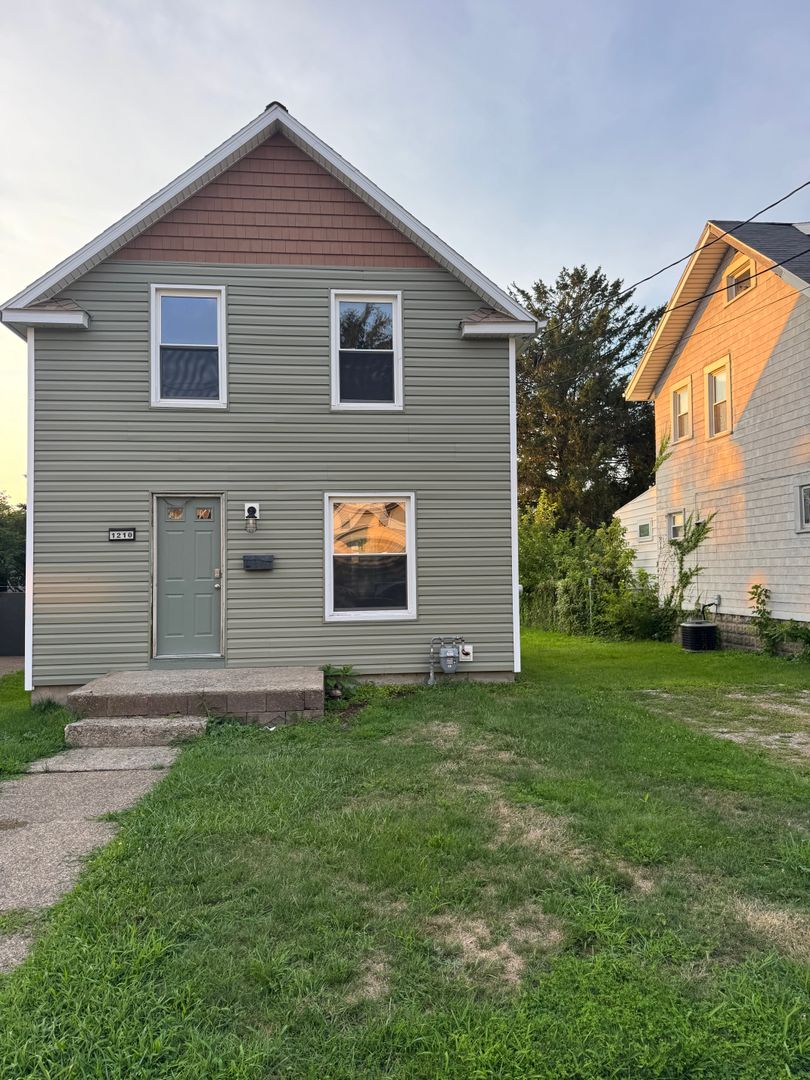 Erie House: 1210 West 30th