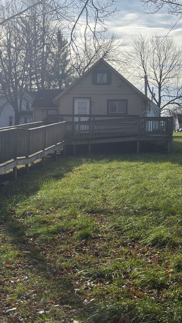 New Castle House: 1605 Kerr St