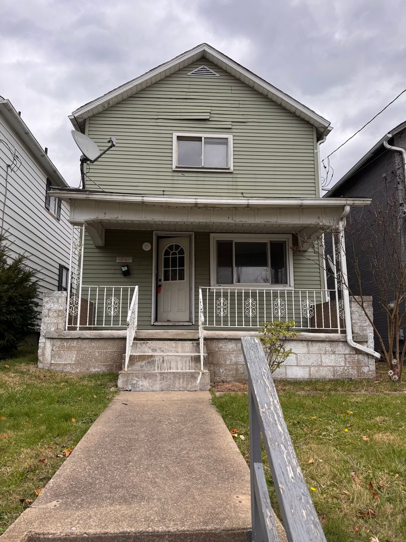 Farrell House: 1047 Hamilton Ave